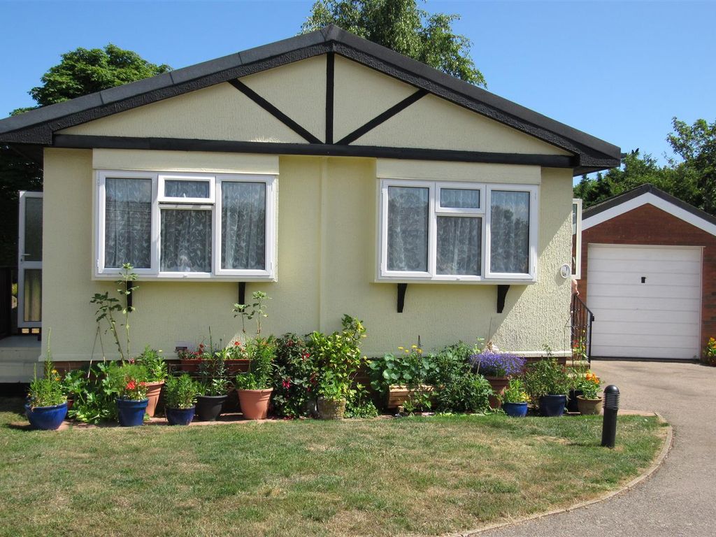 2 bed mobile/park home for sale in Keat Farm Close, Herne Bay CT6, £