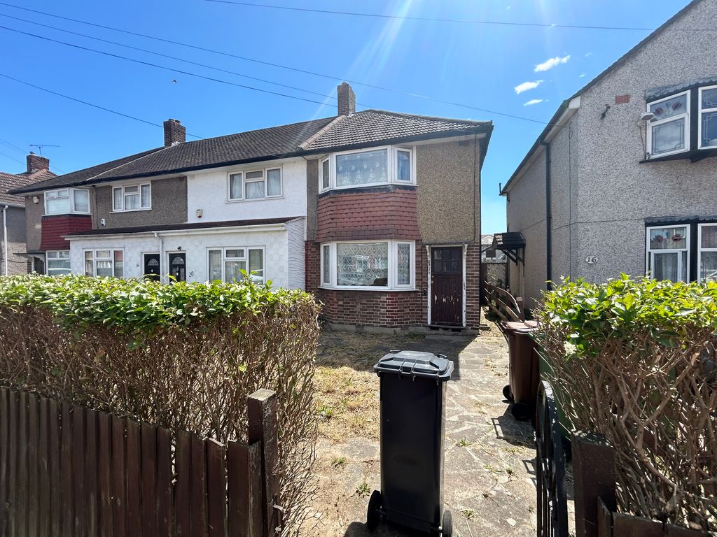 2 bed end terrace house for sale in Sedgemoor Drive, Dagenham RM10, £