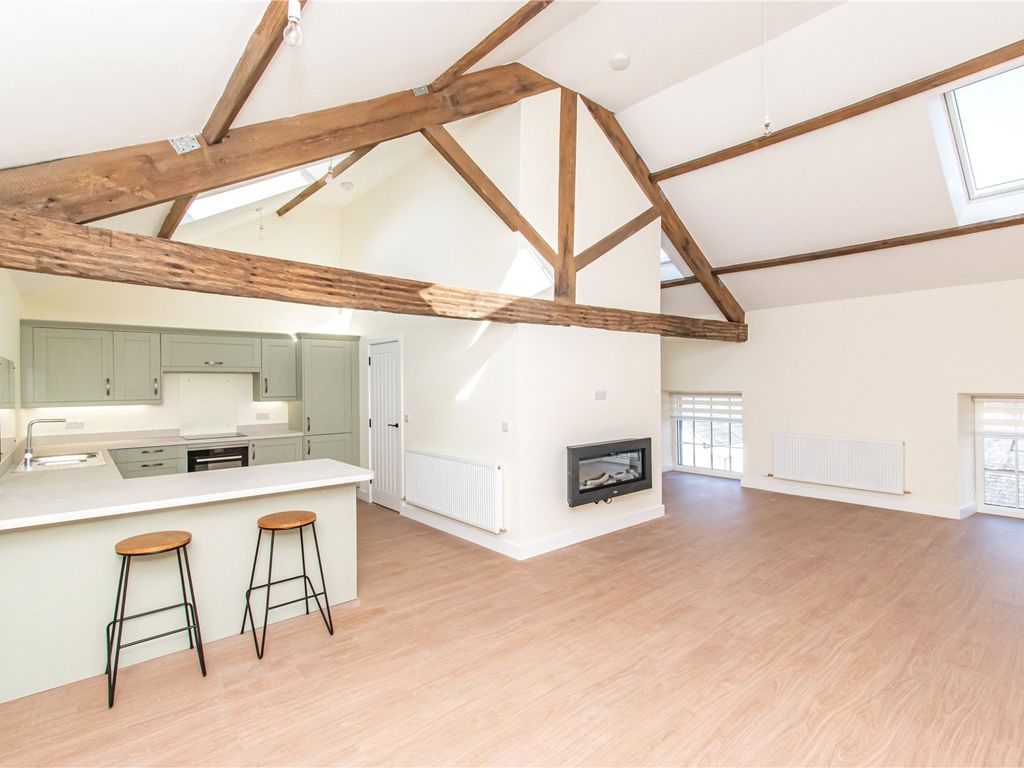 3 bed property to rent in 4 Wordsworth Mews, 43 Main Street