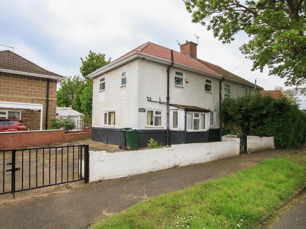3 bed semidetached house for sale in Waverley Avenue, Balby, Doncaster