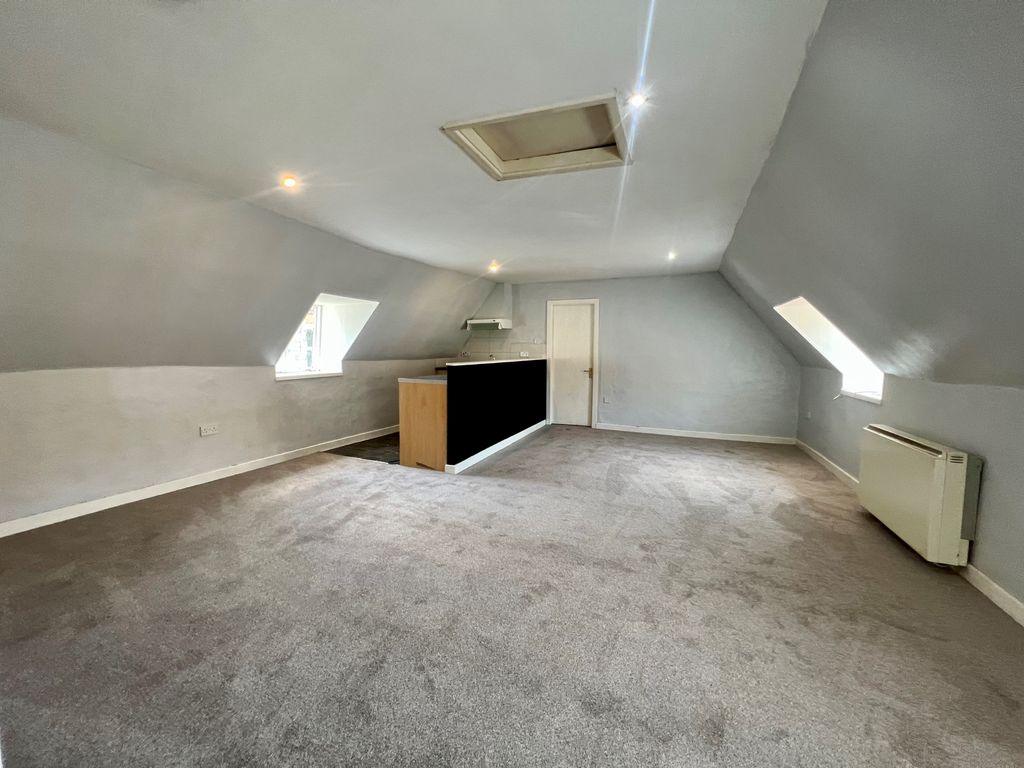 1 bed flat to rent in Market Place, Mildenhall, Bury St. Edmunds IP28