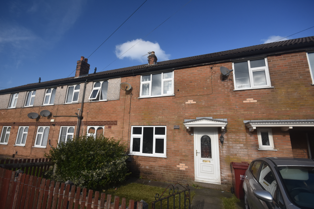 3 bed terraced house for sale in Kentmere Road, Bolton BL2, £90,000
