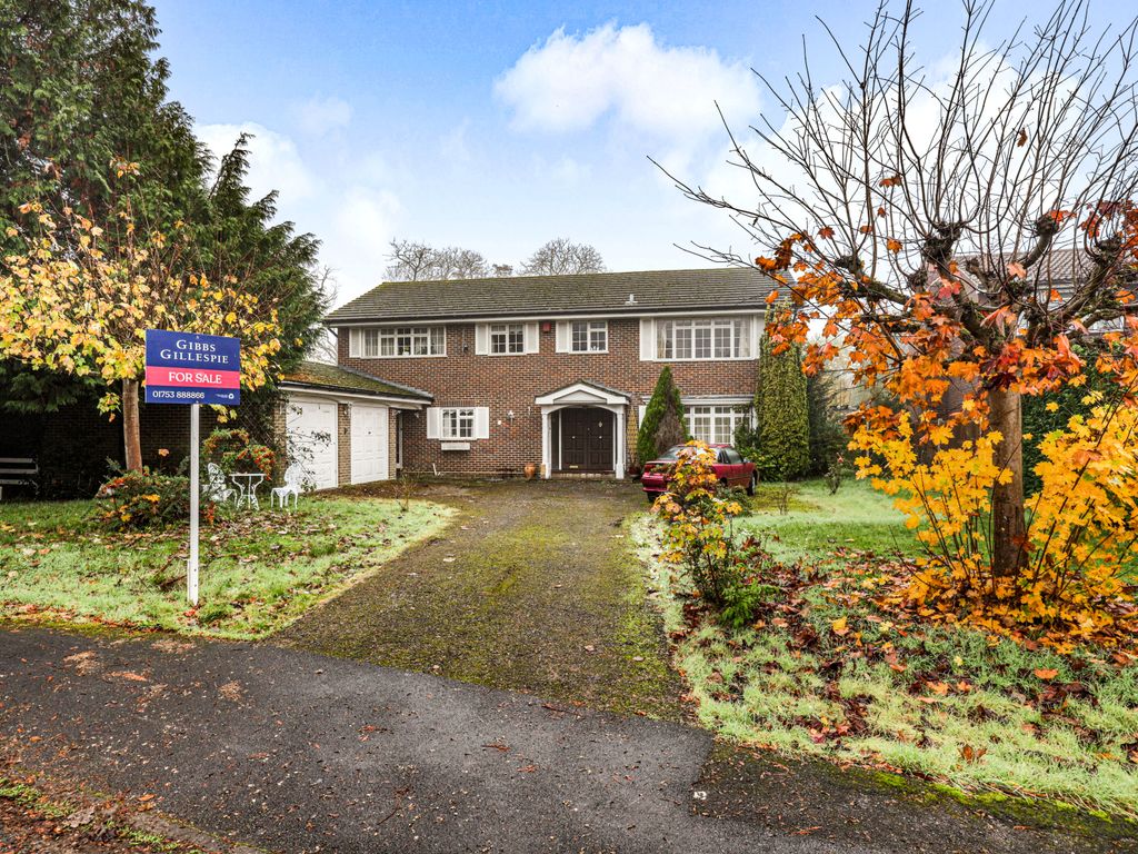 Wayside Gardens, Gerrards Cross, Buckinghamshire SL9  