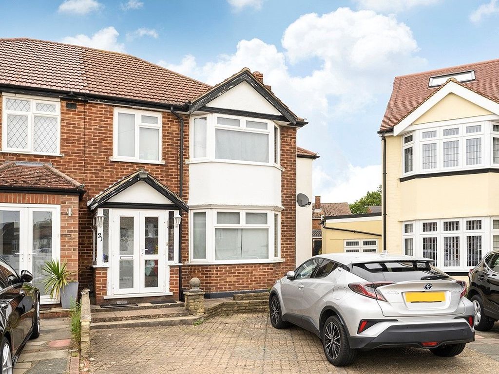 4 bed semidetached house for sale in Aldridge Avenue, Edgware HA8 Zoopla