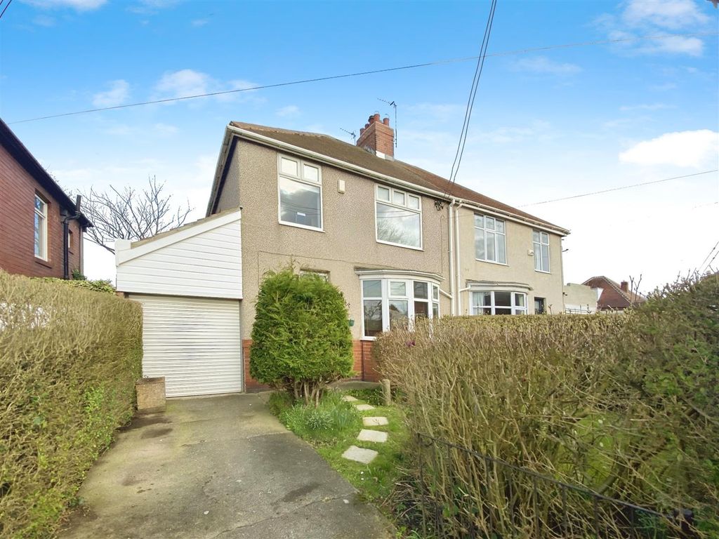 3 bed property for sale in Thornleigh Gardens, Cleadon Village SR6, £