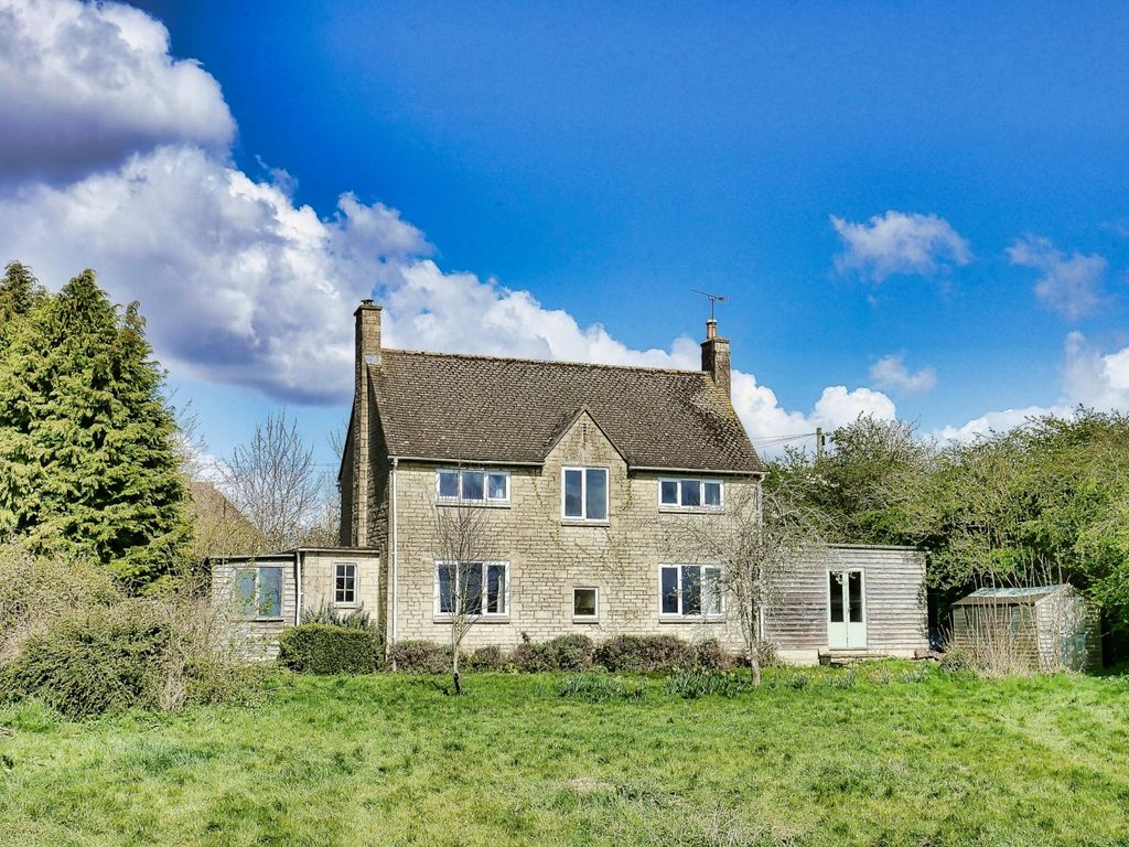 3 bed detached house to rent in Ewen, Cirencester GL7, £1,195 pcm Zoopla