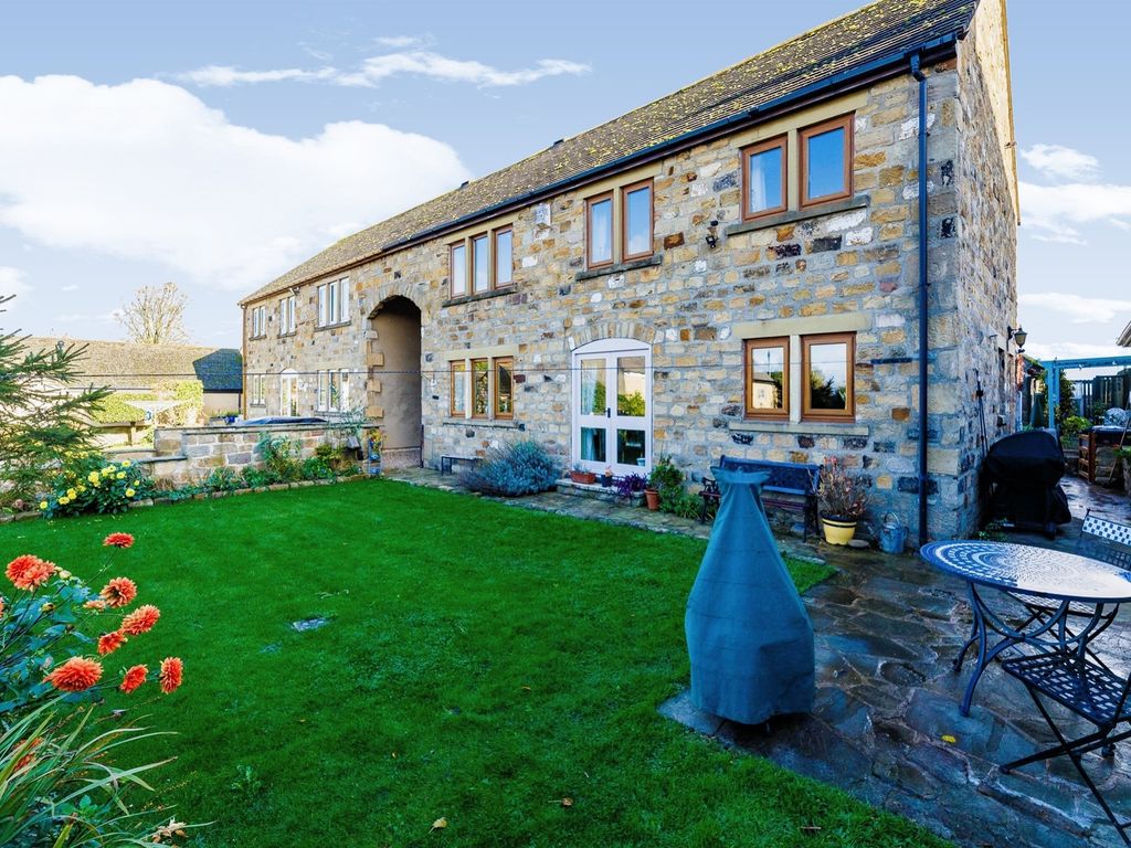 4 bed linkdetached house for sale in Back Lane, Billingley, Barnsley