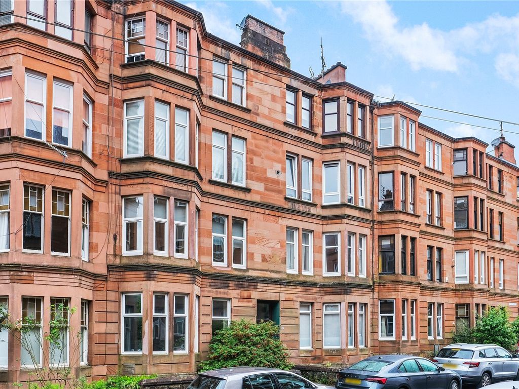 2 bed flat for sale in Mount Stuart Street, Shawlands, Glasgow G41, £