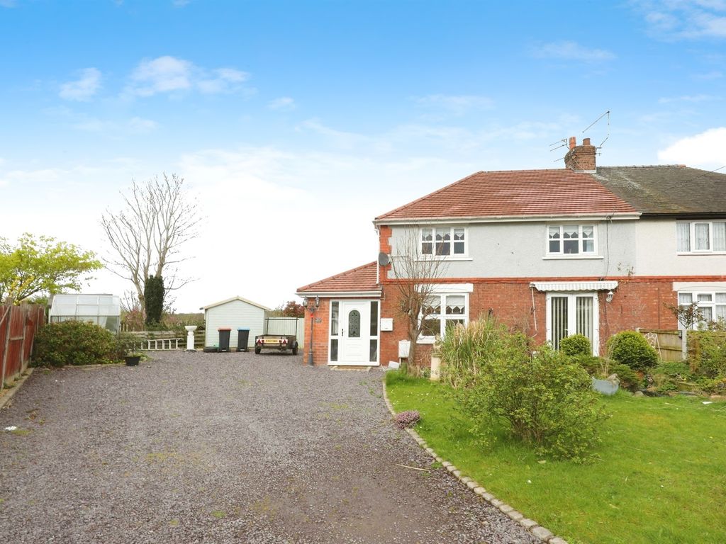 3 bed semidetached house for sale in Meadow Grove, Meadowbank