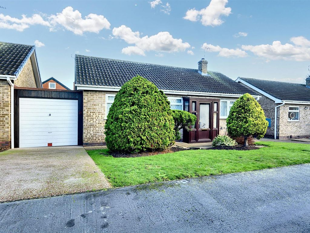 2 bed semidetached bungalow for sale in Balmoral Close, Sandiacre