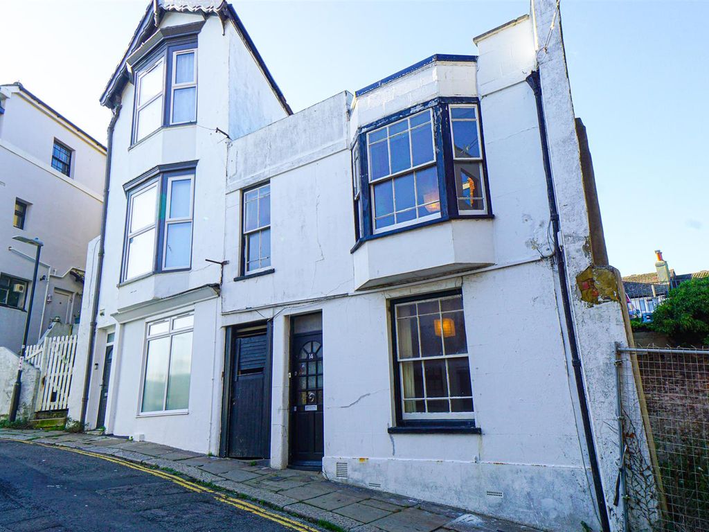 3 bed semidetached house for sale in Prospect Place, Hastings TN34, £