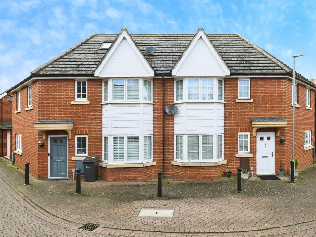 3 bed semidetached house for sale in Baden Powell Close, Great Baddow