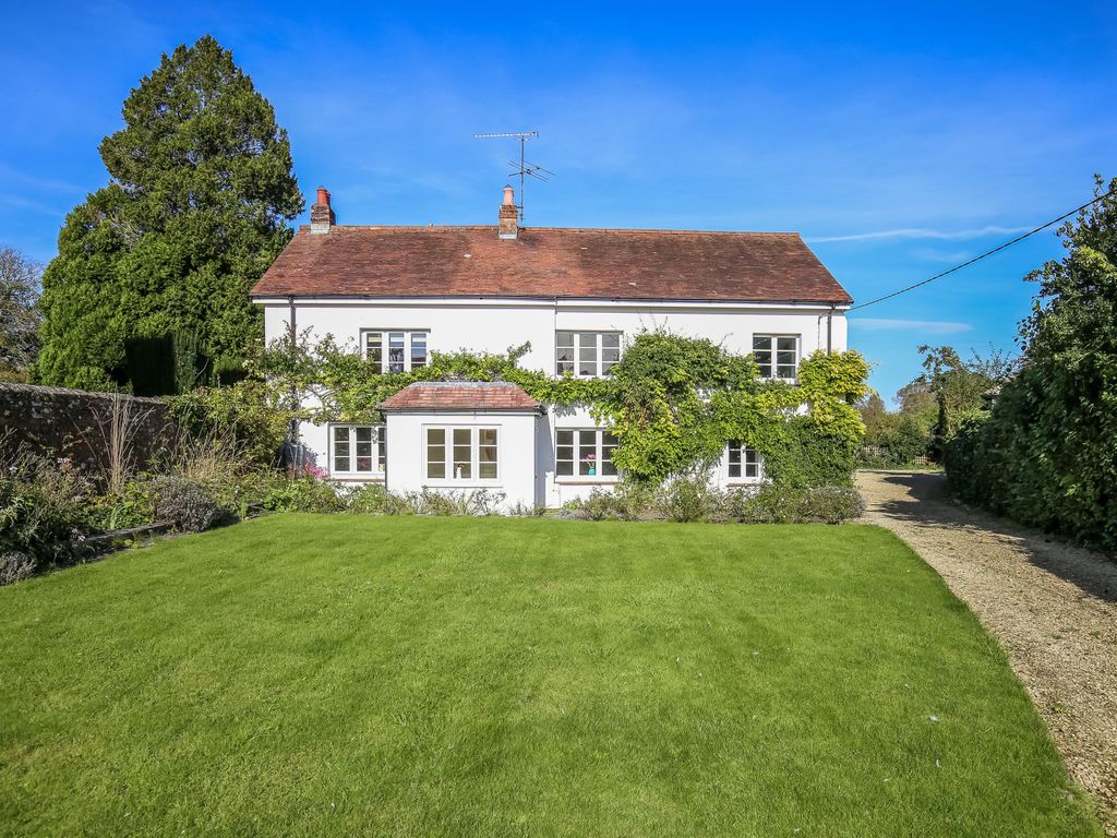 4 bed country house for sale in Church Street, Wylye, Warminster