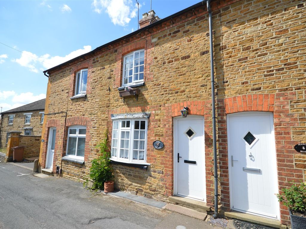 2 bed cottage to rent in Manor Road, Kingsthorpe, Northampton NN2, £