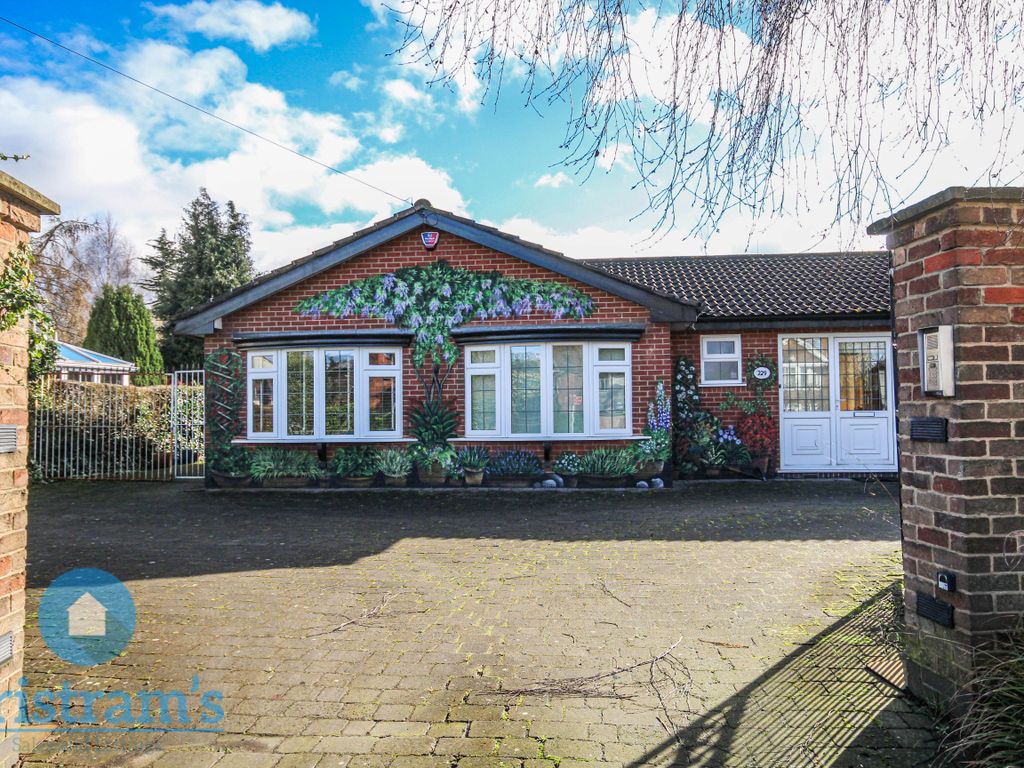 3 bed detached bungalow for sale in Pasture Road, Stapleford, Nottingham NG9, £395,000 Zoopla