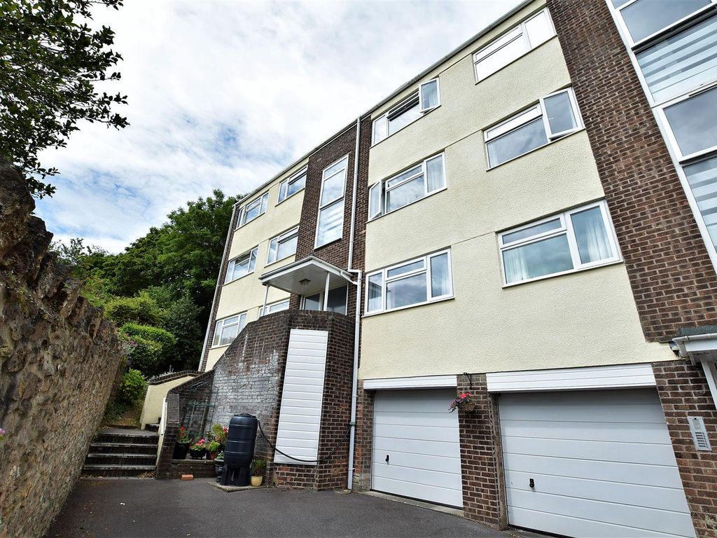 2 bed flat for sale in Salthouse Road, Clevedon BS21 Zoopla
