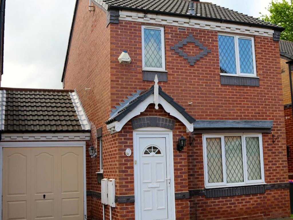 3 bed detached house to rent in Quines Close, Muxton, Telford TF2, £845