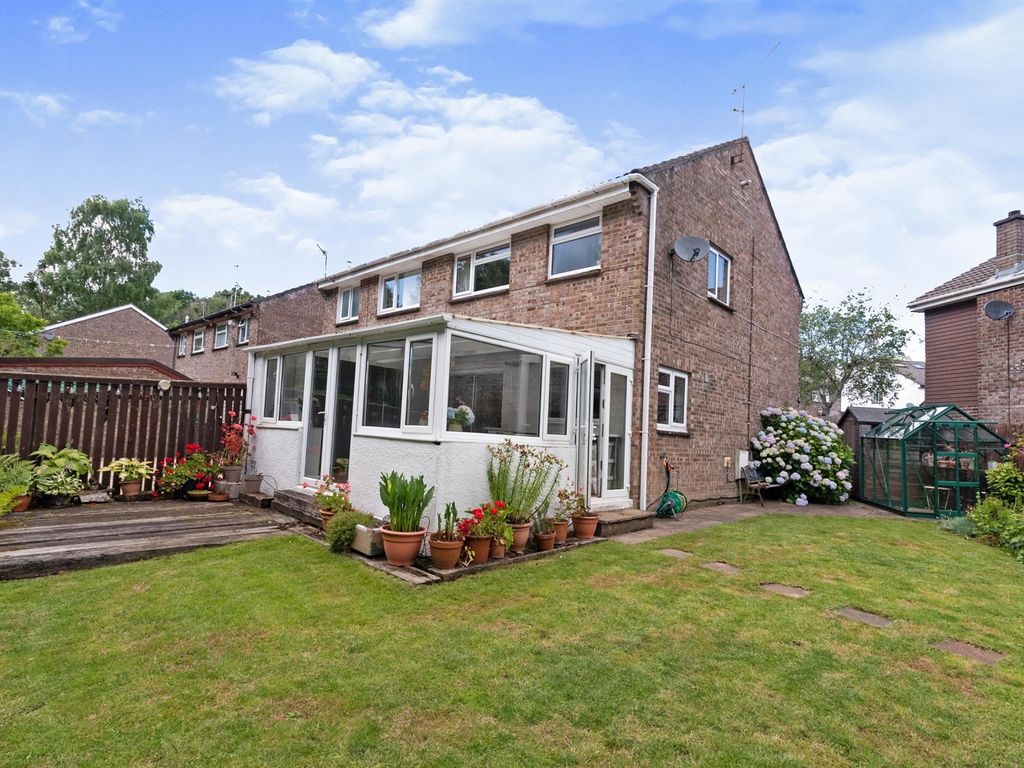 3 bed semidetached house for sale in Galahad Close, Thornhill, Cardiff