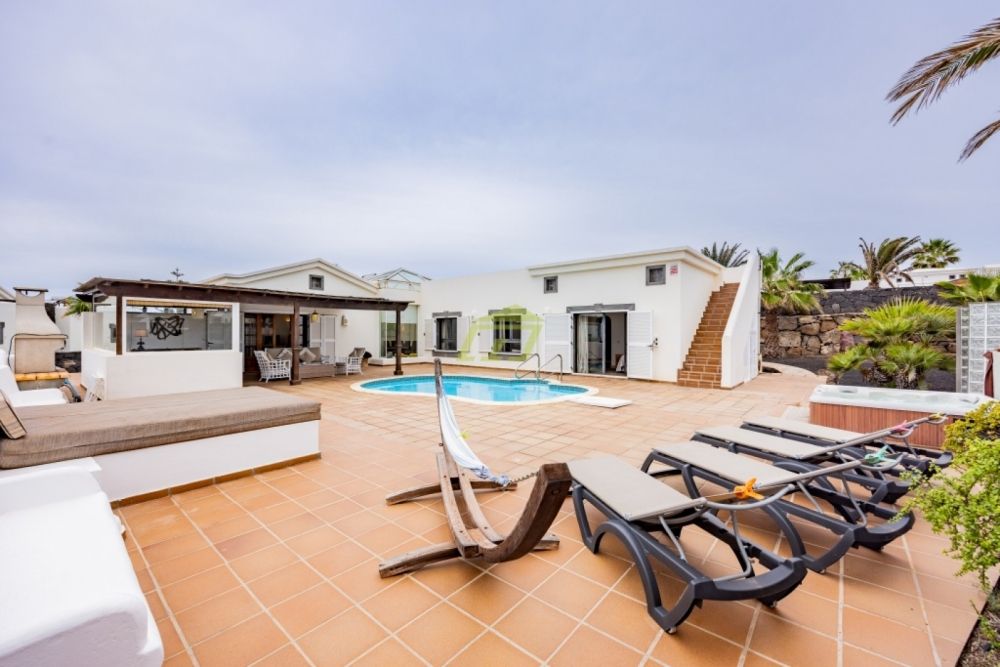 3 bed villa for sale in Playa Blanca, Lanzarote, Spain, £571,471 Zoopla