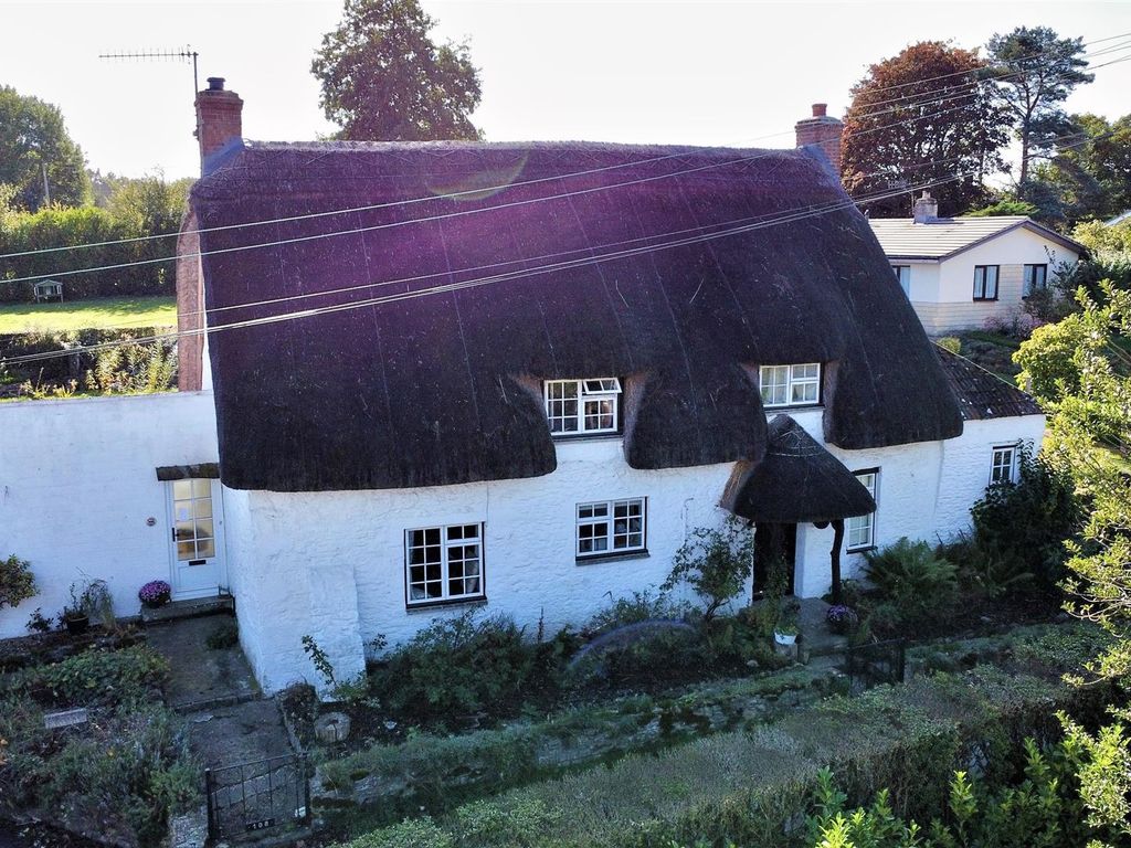 3 bed detached house for sale in Norley Lane, Studley, Calne SN11 Zoopla