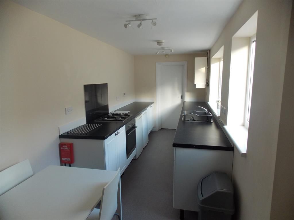 3 bed property to rent in Lonsdale Street, Middlesbrough TS1 Zoopla
