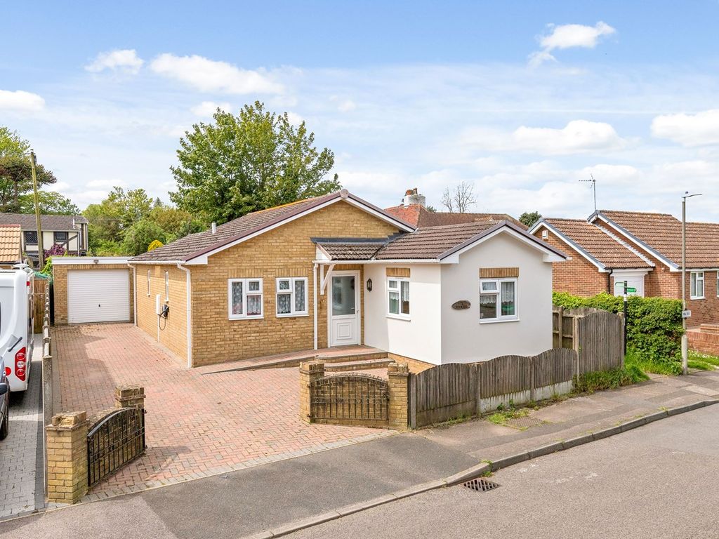 2 bed bungalow for sale in Guilford Avenue, Whitfield, Dover CT16 Zoopla