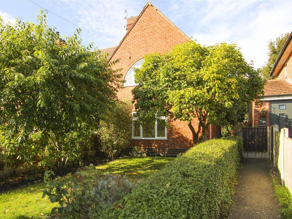 2 bed end terrace house for sale in Pulborough Close, Basford