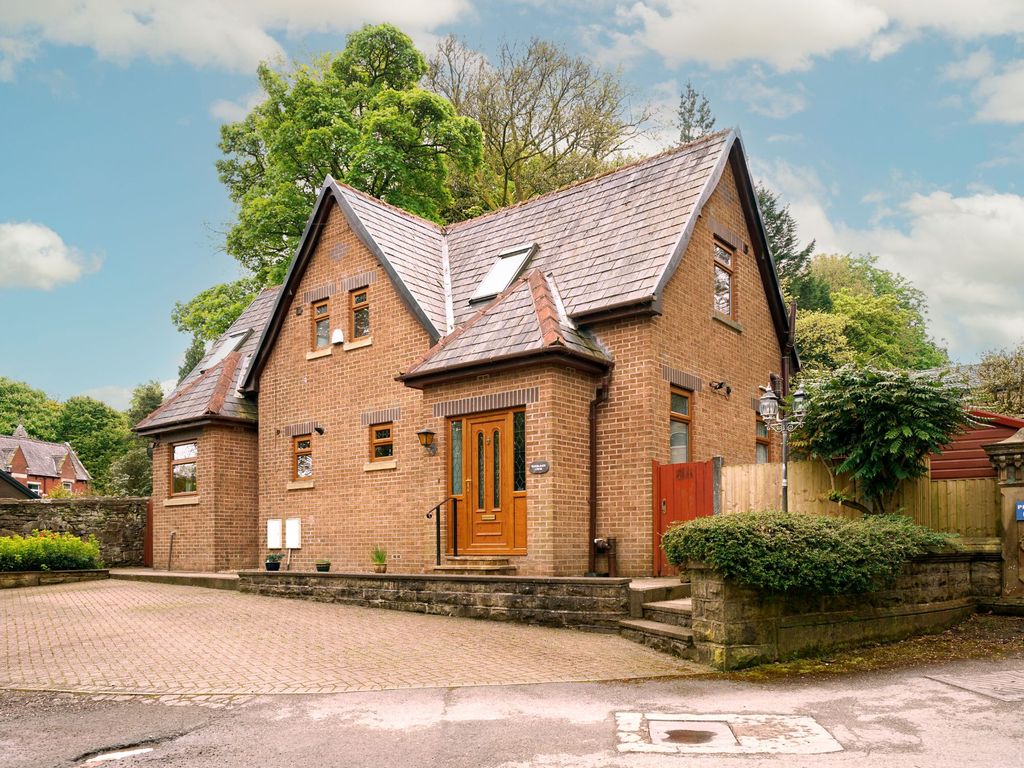 3 bed detached house for sale in Park Road, Darwen BB3 Zoopla