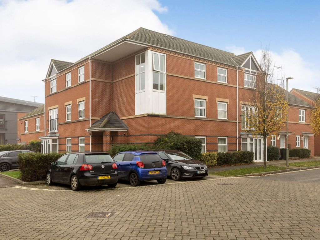 2 bed flat for sale in Alma Road, Banbury OX16 Zoopla