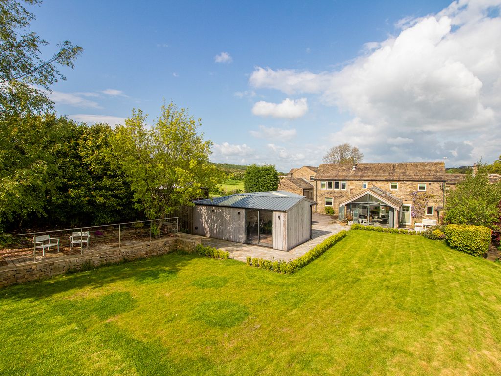 4 bed barn conversion for sale in Fulstone Hall Lane, New Mill
