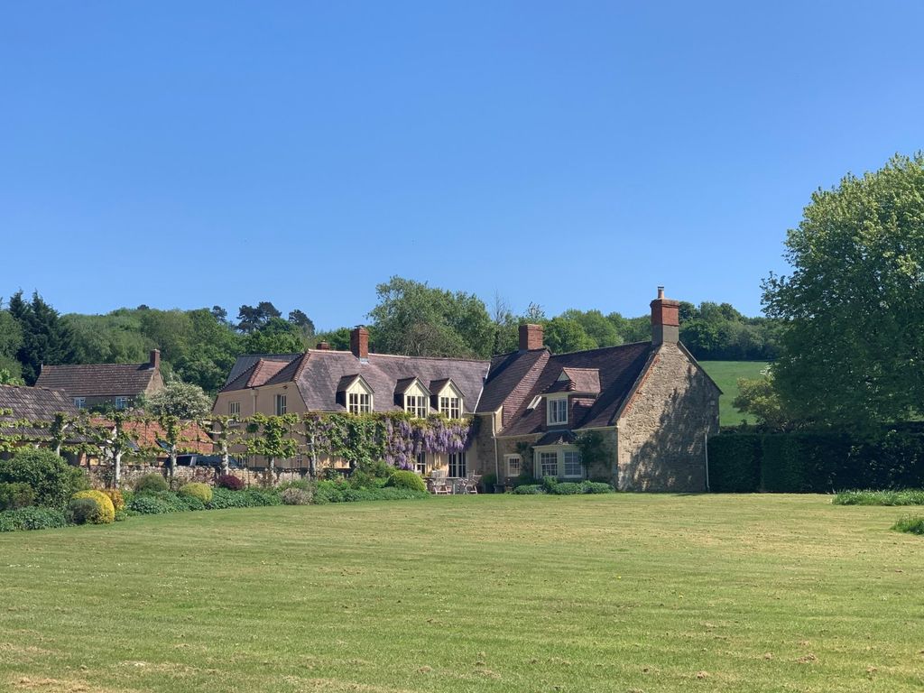 5 bed detached house for sale in Wick Hill, Bremhill, Calne, Wiltshire