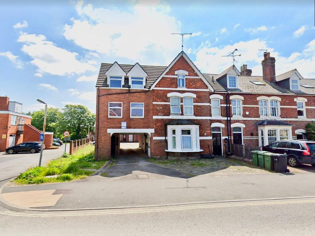 1 bed flat to rent in Anstey Road, Alton GU34, £800 pcm Zoopla