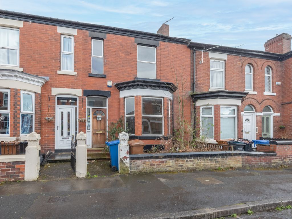 3 bed terraced house for sale in Wellington Grove, Stockport SK2 Zoopla