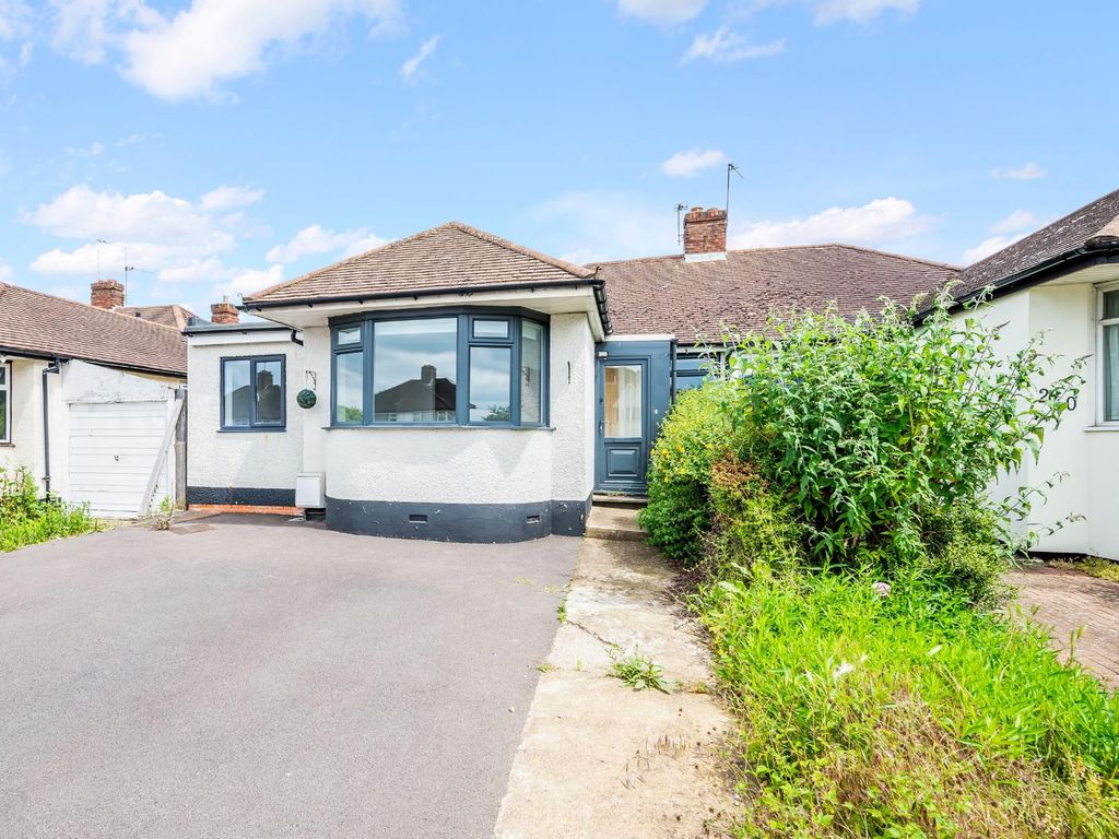 3 bed semidetached bungalow for sale in Kingston Road, Ewell, Epsom
