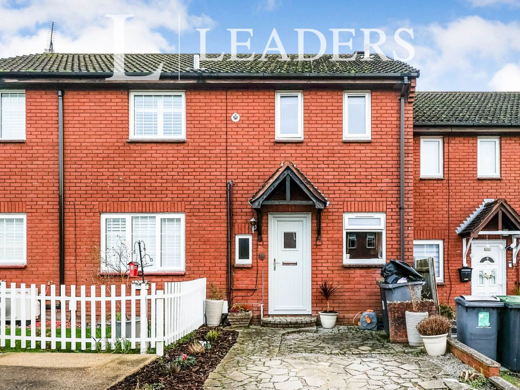 2 bed terraced house to rent in Hathaway Gardens, Waterlooville PO7, £