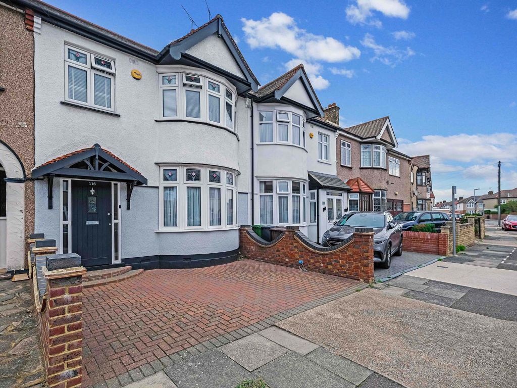 3 bed terraced house for sale in Wilmington Gardens, Barking, Essex