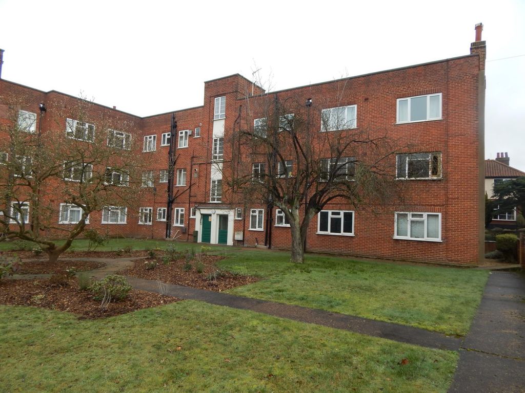 2 bed property to rent in Earlham Court, Heigham Grove, Norwich NR2