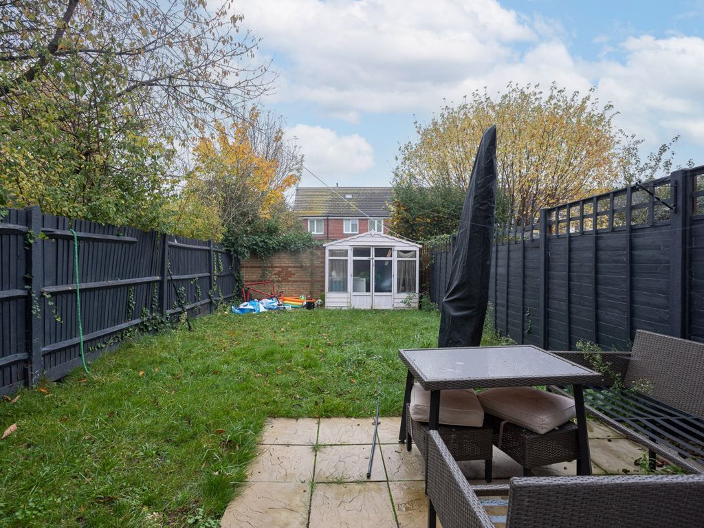 Pankhurst Close, Isleworth TW7  