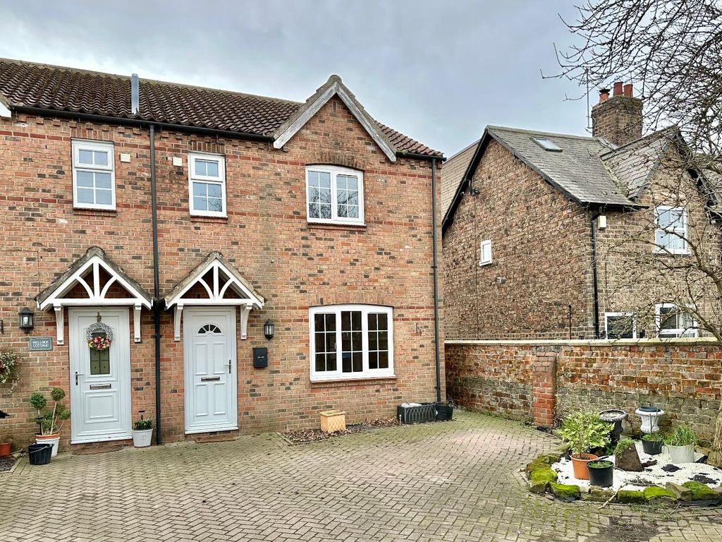 3 bed semidetached house for sale in Main Street, Linton On Ouse, York