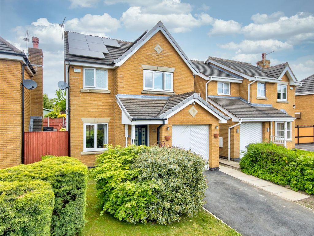 3 bed detached house for sale in Parkmere Close, Bradford BD4 Zoopla