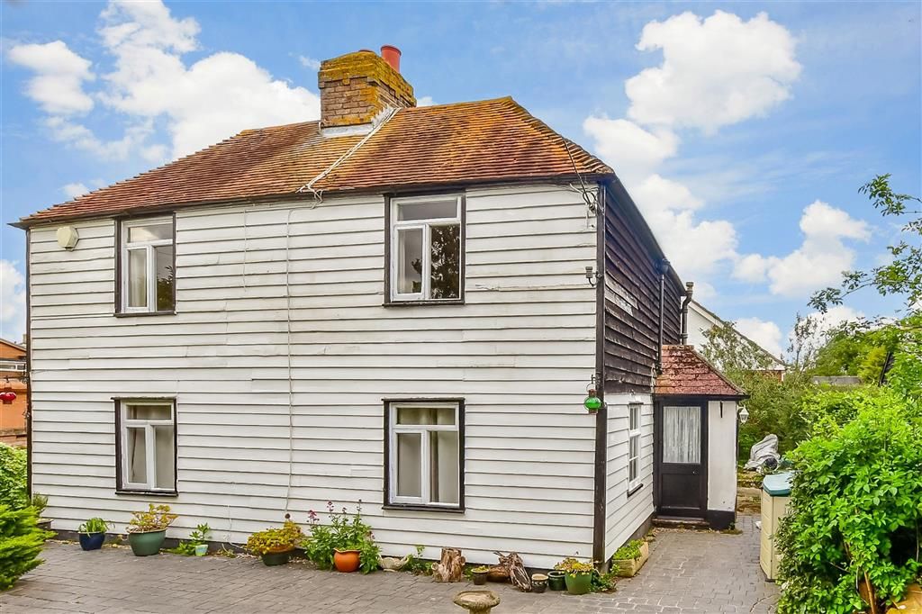 3 bed detached house for sale in Herne Bay Road, Tankerton, Whitstable