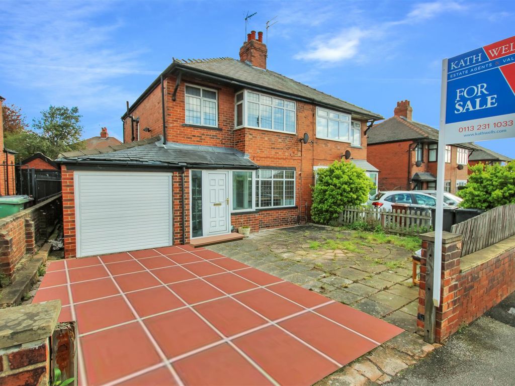 3 bed semidetached house for sale in Dixon Lane, Wortley, Leeds LS12