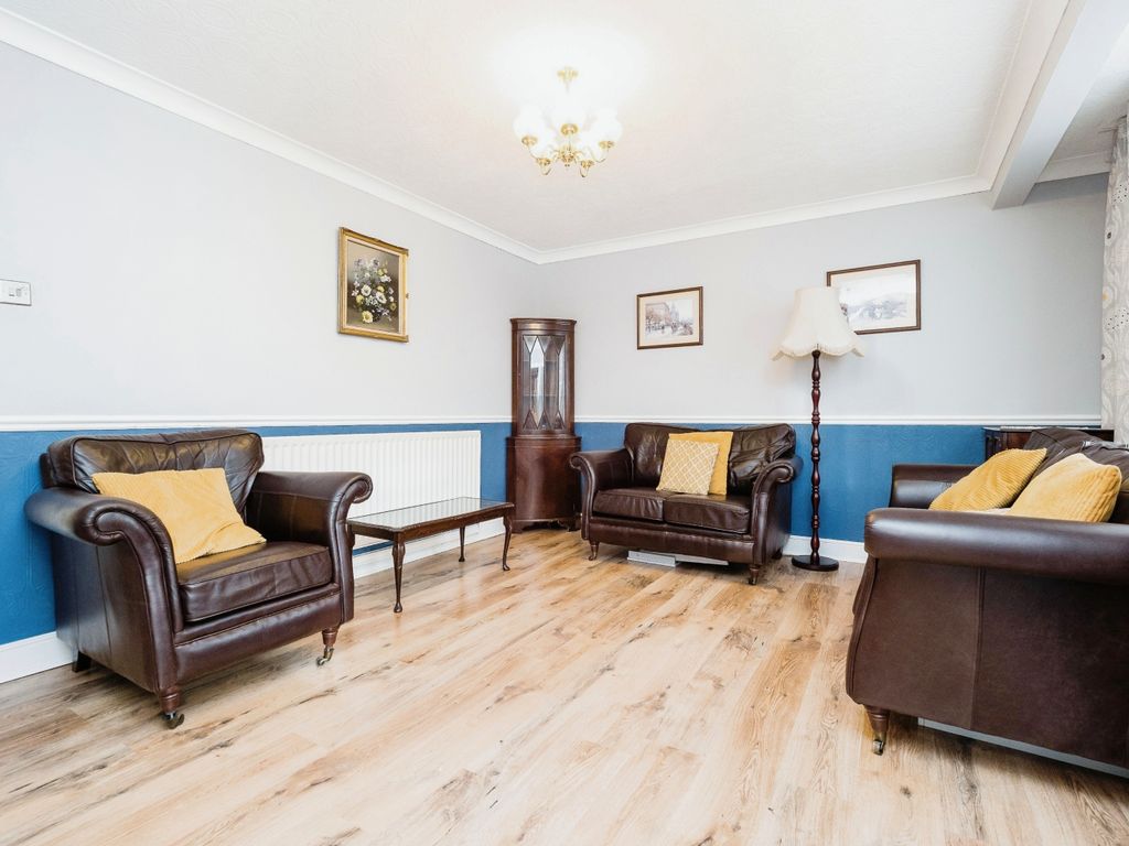 3 bed terraced house for sale in Janson Road, London E15, £575,000 Zoopla