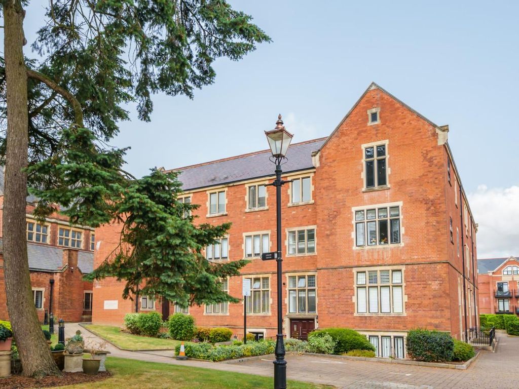 2 bed flat for sale in Royal Connaught Park, Bushey WD23, £475,000 Zoopla