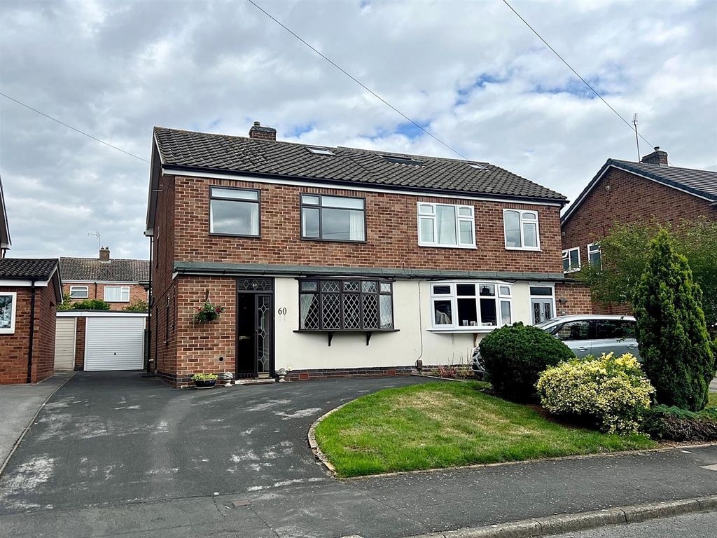 3 bed semidetached house for sale in Woodcote Avenue, Kenilworth CV8