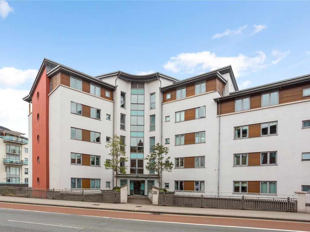 2 bed flat to rent in Capricorn Place, Hotwell Road, Bristol BS8 Zoopla