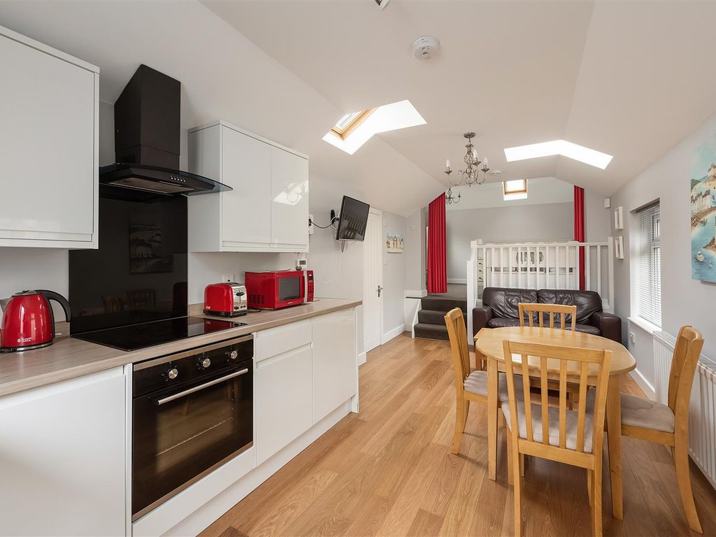 Studio to rent in Oxford Street, Whitstable CT5, £875 pcm Zoopla
