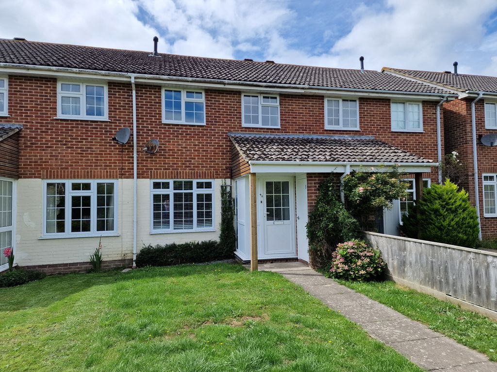 3 bed terraced house to rent in Samber Close, Lymington SO41 Zoopla