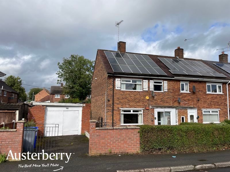 3 bed town house for sale in Lyme Road, Meir, StokeOnTrent