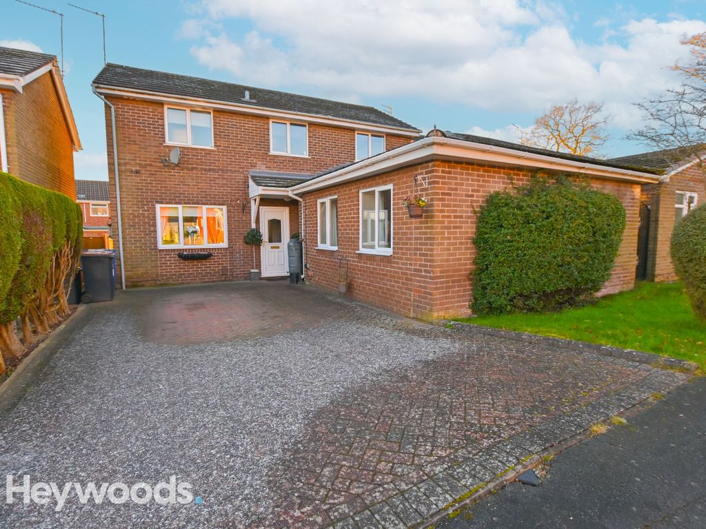 4 bed detached house for sale in Meakin Avenue, Westbury Park